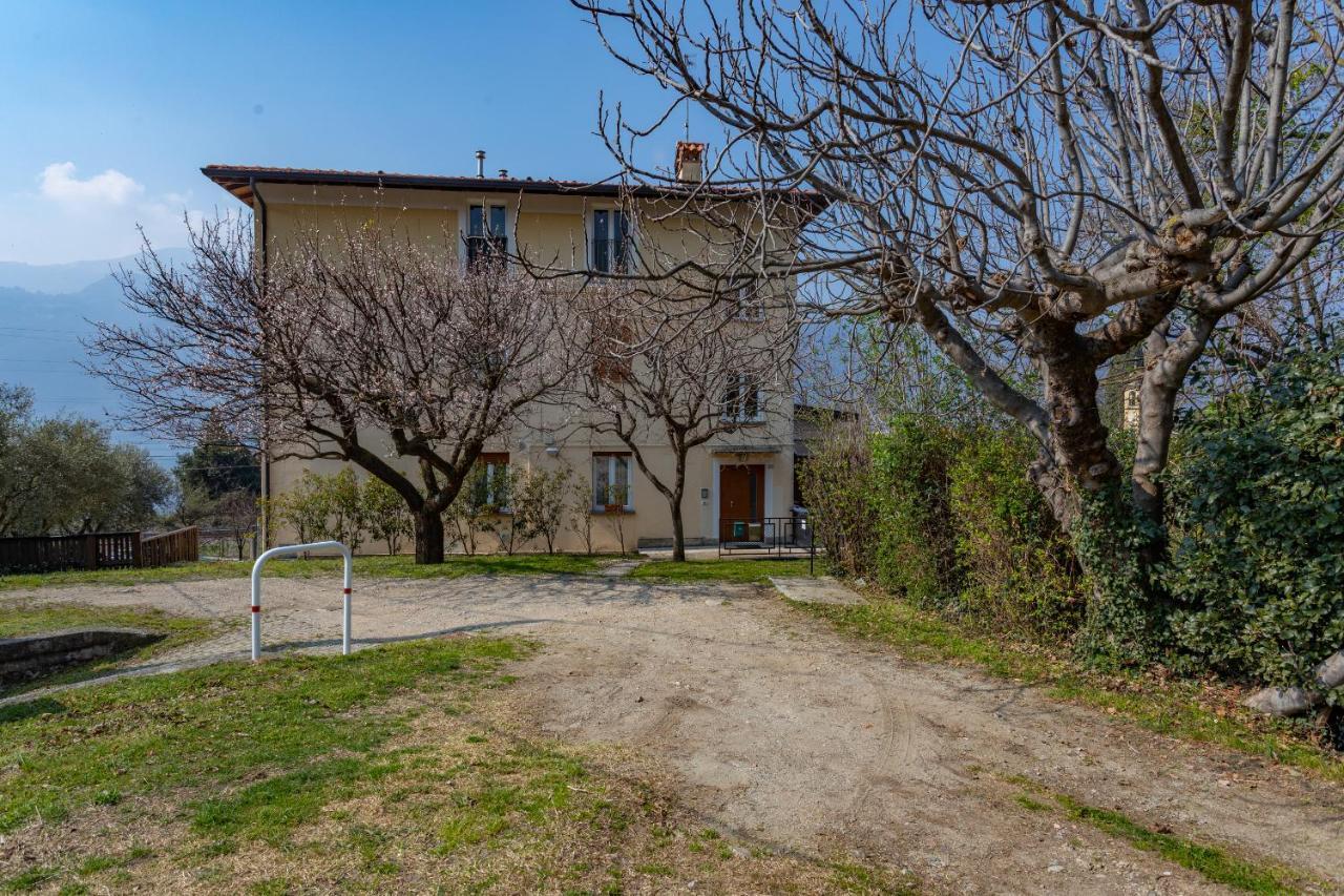 Mansarda Sole E Lago Lierna Luaran gambar
